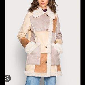 Hollister FAUX SHEARLING PATCHWORK
COAT - New